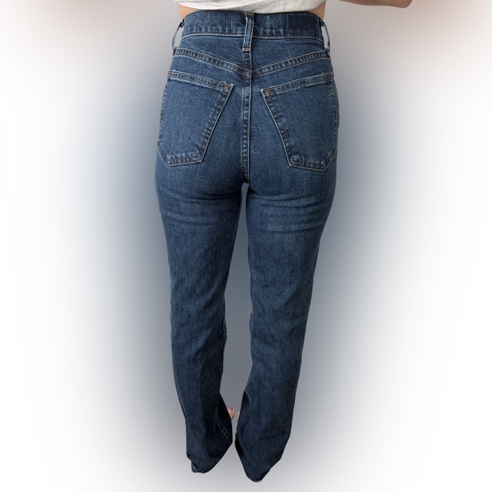 Abercrombie & Fitch Dark Blue 90s Straight Ultra High Rise Jeans - Picture 2 of 5